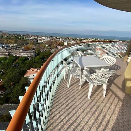 Cond Torre Apartment Lignano Sabbiadoro Exterior photo